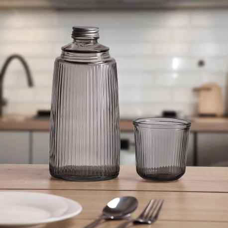 BOTELLA  CON VASO CRISTAL NEGRO
