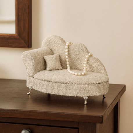 JOYERO GRIS CLARO EN FORMA DE CHAISE LONGUE
