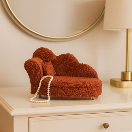 JOYERO ROJO EN FORMA DE CHAISE LONGUE