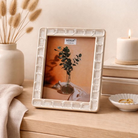 PORTAFOTO DE RESINA VASSA 15x20