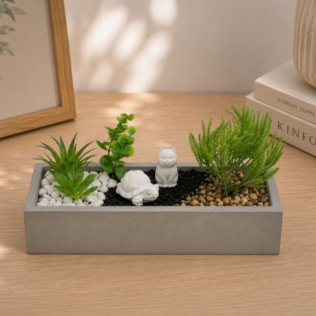MACETA CEMENTO BLANCA CON PLANTA TORTUGA Y GATO