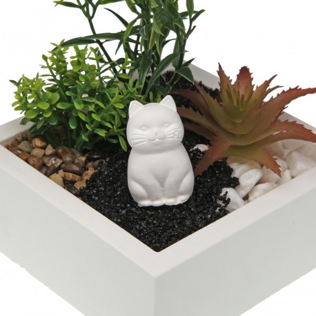 MACETA DE CEMENTO CON PLANTA Y GATO